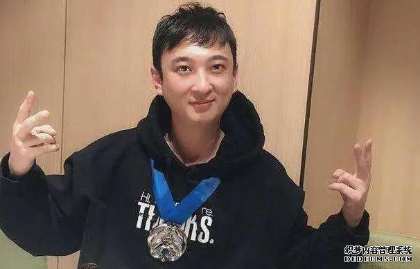潘玮柏妻子宣云luna黑料满天飞,与天王嫂方媛是旧识